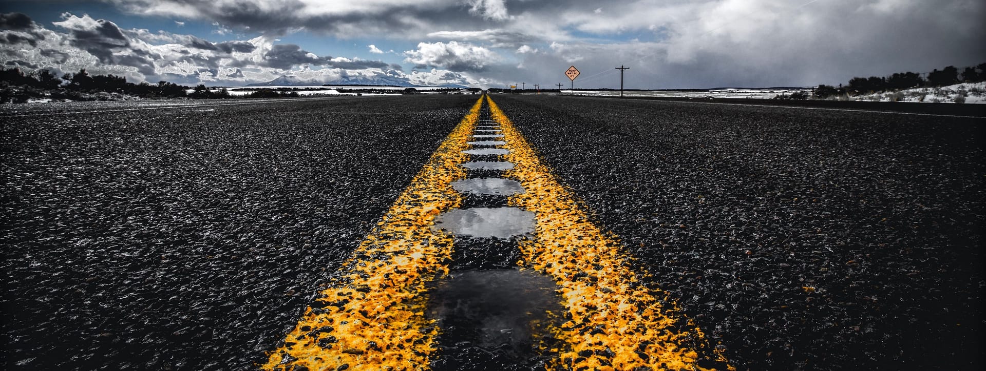 Road horizon background